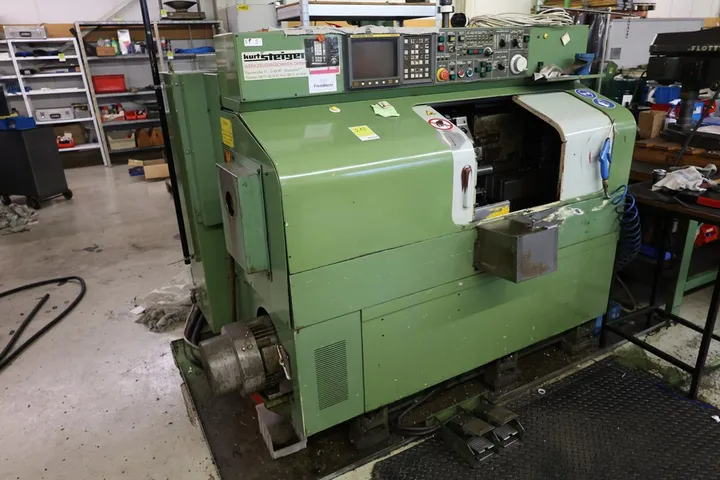Nakamura-Tome CNC-Drehzentrum Typ: TMC-15